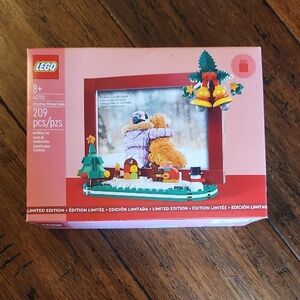 LEGO Festive Picture Frame Set - Red and Green